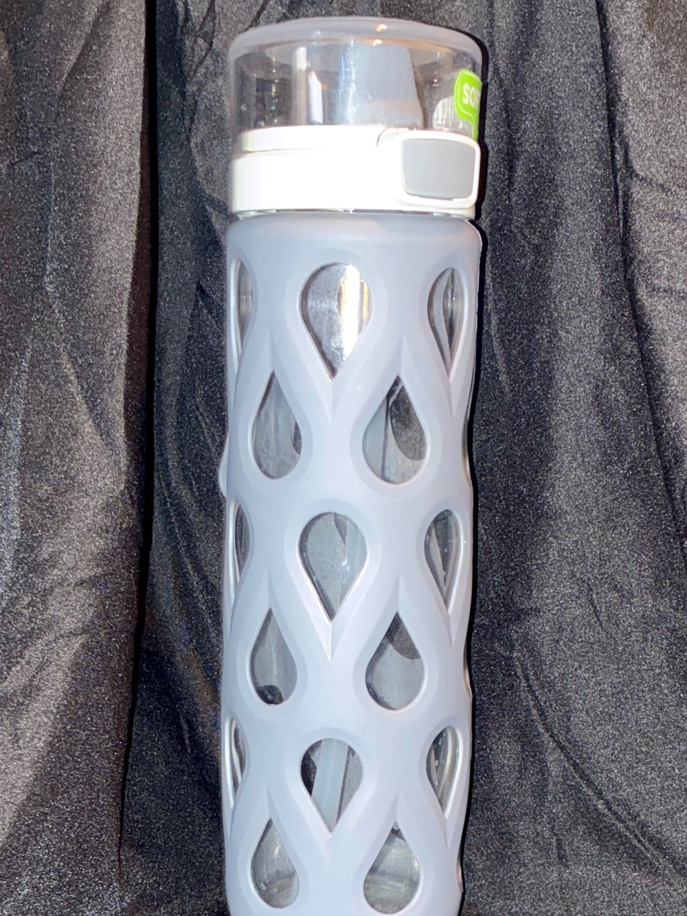 Reusable 22oz Ello Glass Water Bottle – 1-Touch Flip Lid & Straw